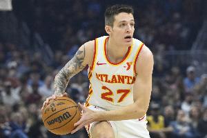 斯奈德：要求缺乏机会的球员时刻准备着有点假 但克雷伊奇做到了